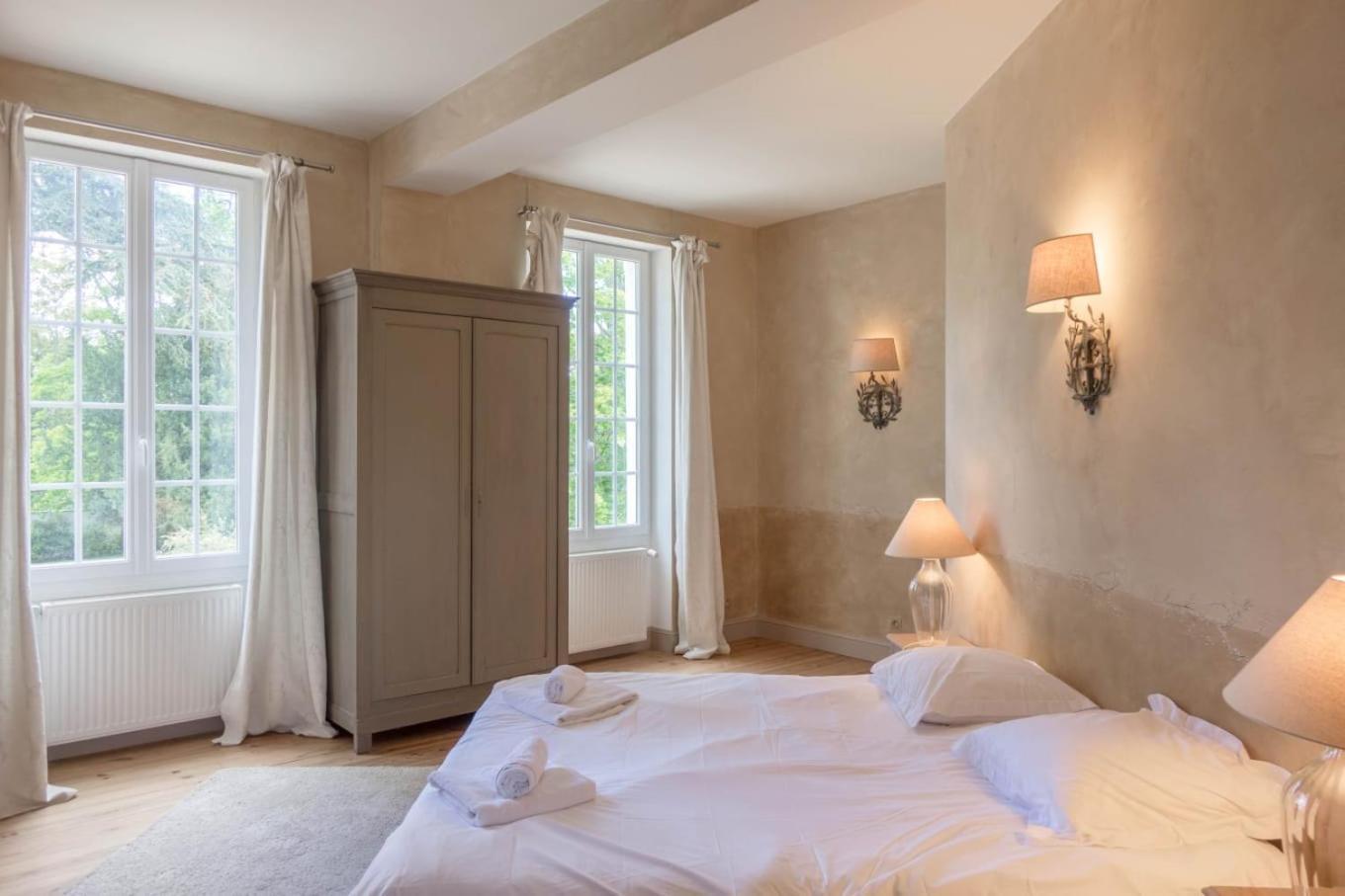 Maison Chaleureuse De 4 A 12 Personnes Neuville-aux-Bois Zewnętrze zdjęcie
